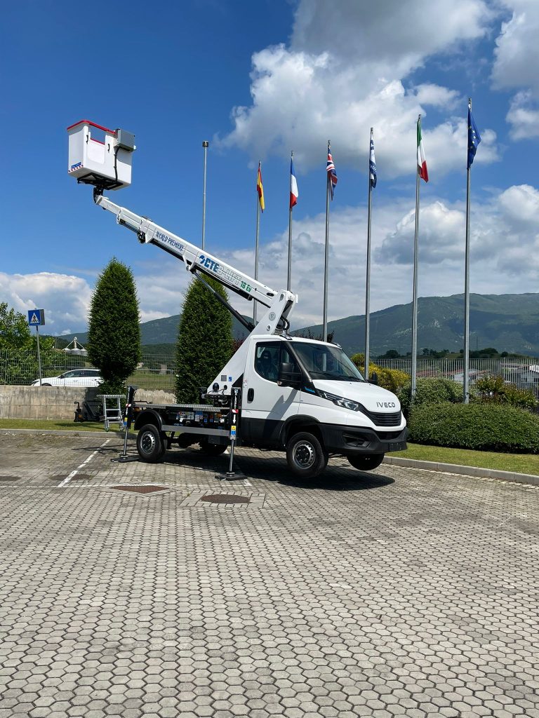 Teleskopske kamionske platforme